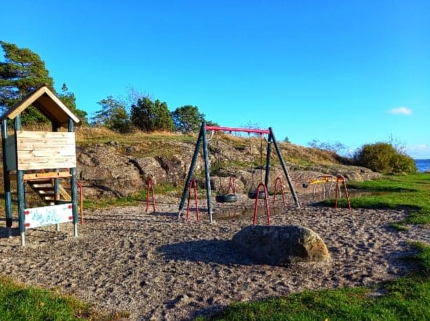 Lekeplass ved Fjærholmen camping